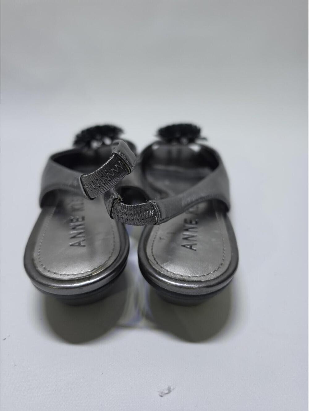 Anne Klein Women's Silver Slingback Wedge Sandals Flower Accent US 8 M - Picture 4 of 7